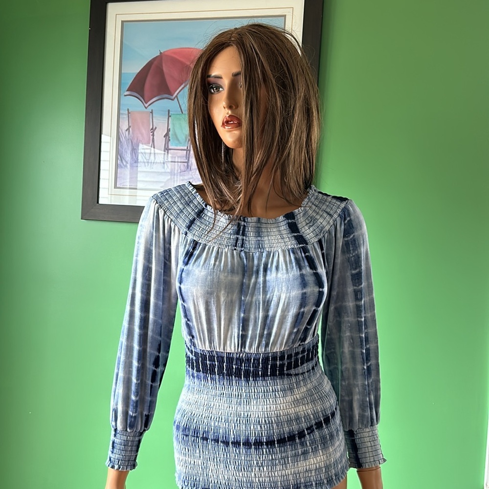 💙💙NWOT Venus Long Sleeved Top💙💙